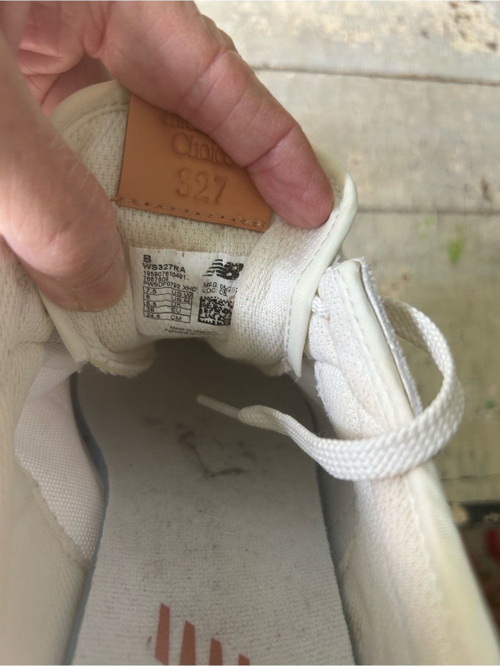 New Balance 327 women's Cream and Tan Retro Running Sneakers - Picture 4 of 4